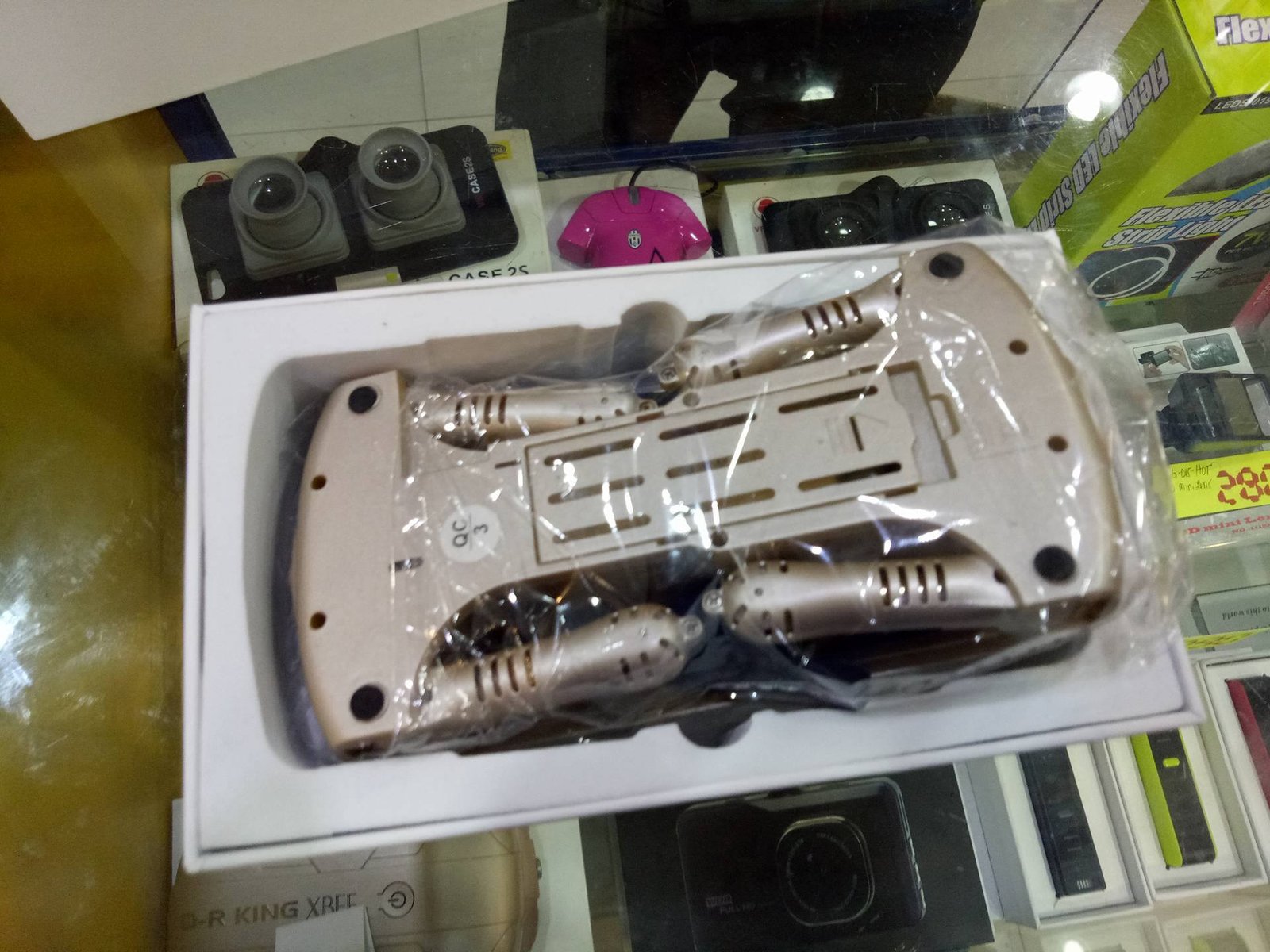 CD-R King Foldable Mini Selfie Drone - Inside the Box 